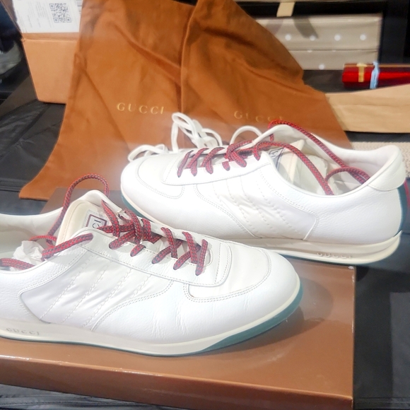 MEN'S GUCCI SNEAKER - Picture 1 of 10